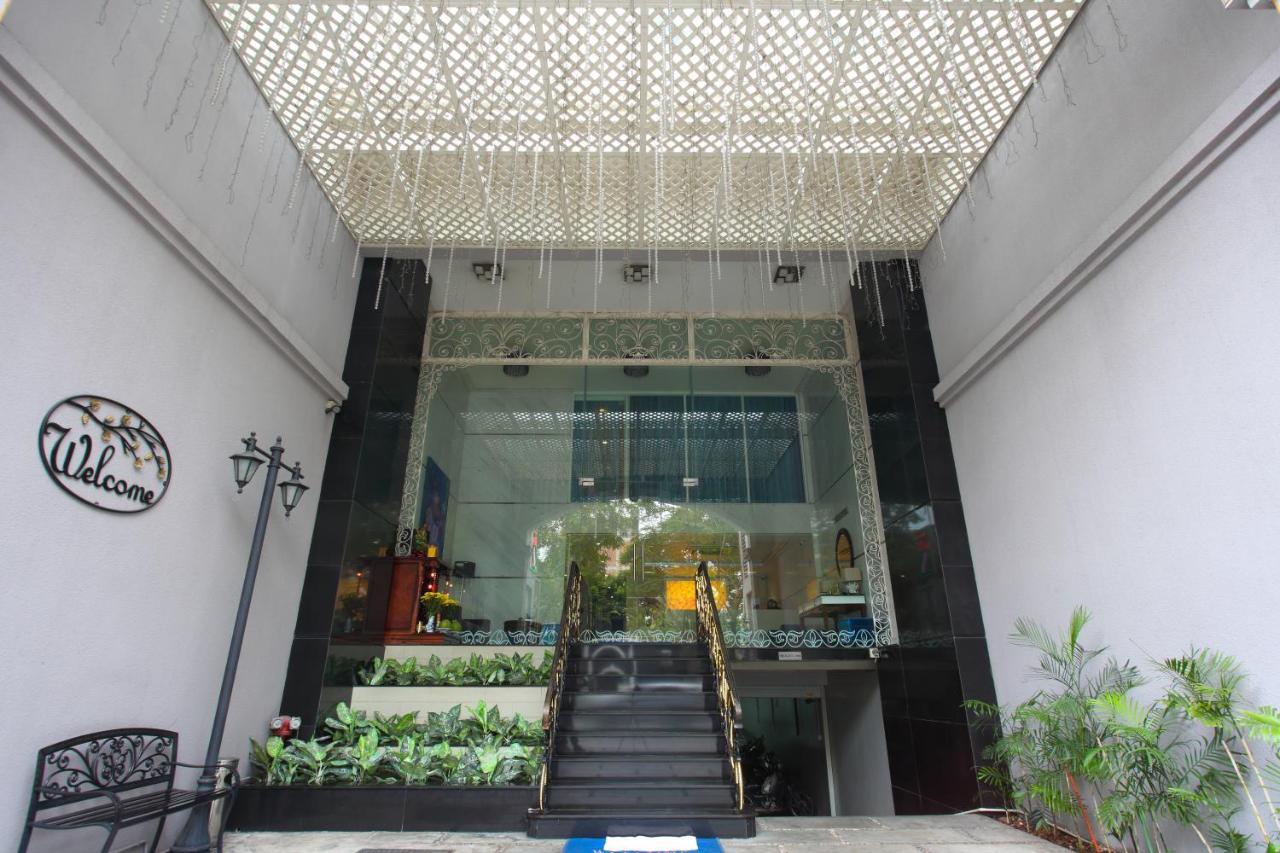 Iris Hotel Ho Chi Minh City Bagian luar foto